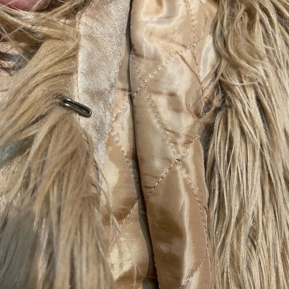 Vintage 90’s/y2k genuine leather tan jacket with clasp - Picture 9 of 13